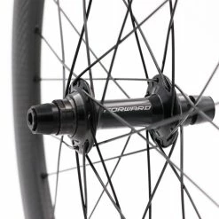 PAIRE DE ROUES FORWARD JOYRIDE V2 CARBONE - JR/EXP - DISC - 10MM -Accessoires Vélo Soldes paire de roues forward joyride v2 carbone jrexp disc 10mm 1 2