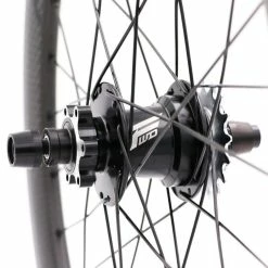 PAIRE DE ROUES FORWARD JOYRIDE V2 CARBONE - JR/EXP - DISC - 10MM -Accessoires Vélo Soldes paire de roues forward joyride v2 carbone jrexp disc 10mm 1 4