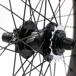 PAIRE DE ROUES FORWARD JOYRIDE V2 CARBONE - PRO 36H - DISC - 10MM -Accessoires Vélo Soldes paire de roues forward joyride v2 carbone pro 36h disc 10mm 2